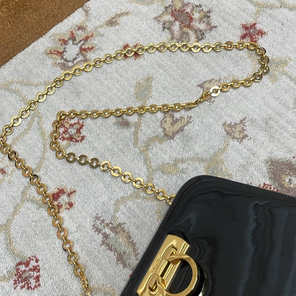 Salvatore Ferragamo shoulder bag - Picture 9 of 9